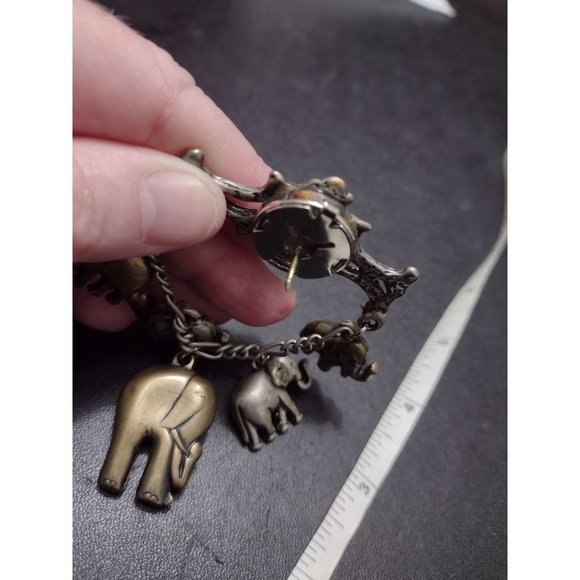 *Sale* Multi tone Elephant brooch - Picture 3 of 9